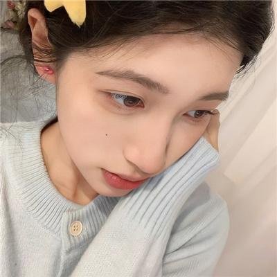 在切瑟尔海滩上