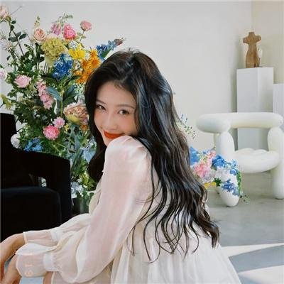 妓女。演员。皮条客